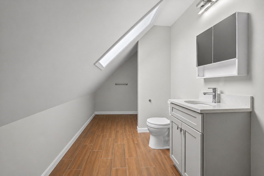 37 Stonehurst Street Boston, MA 02122 - Photo 8 of 37