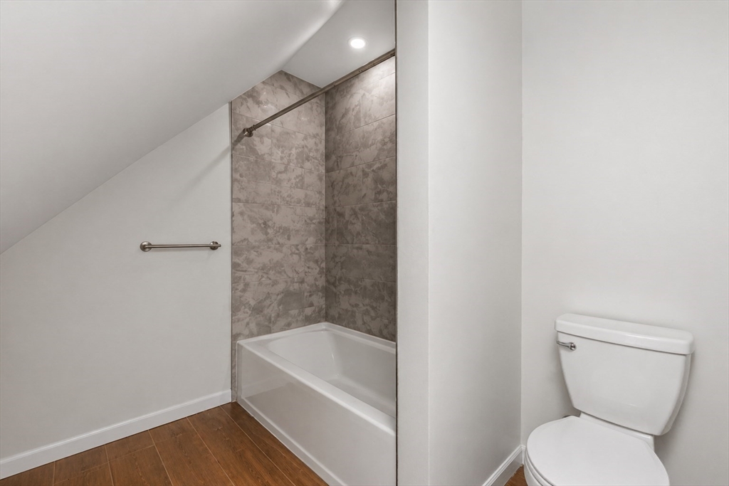 37 Stonehurst Street Boston, MA 02122 - Photo 9 of 37