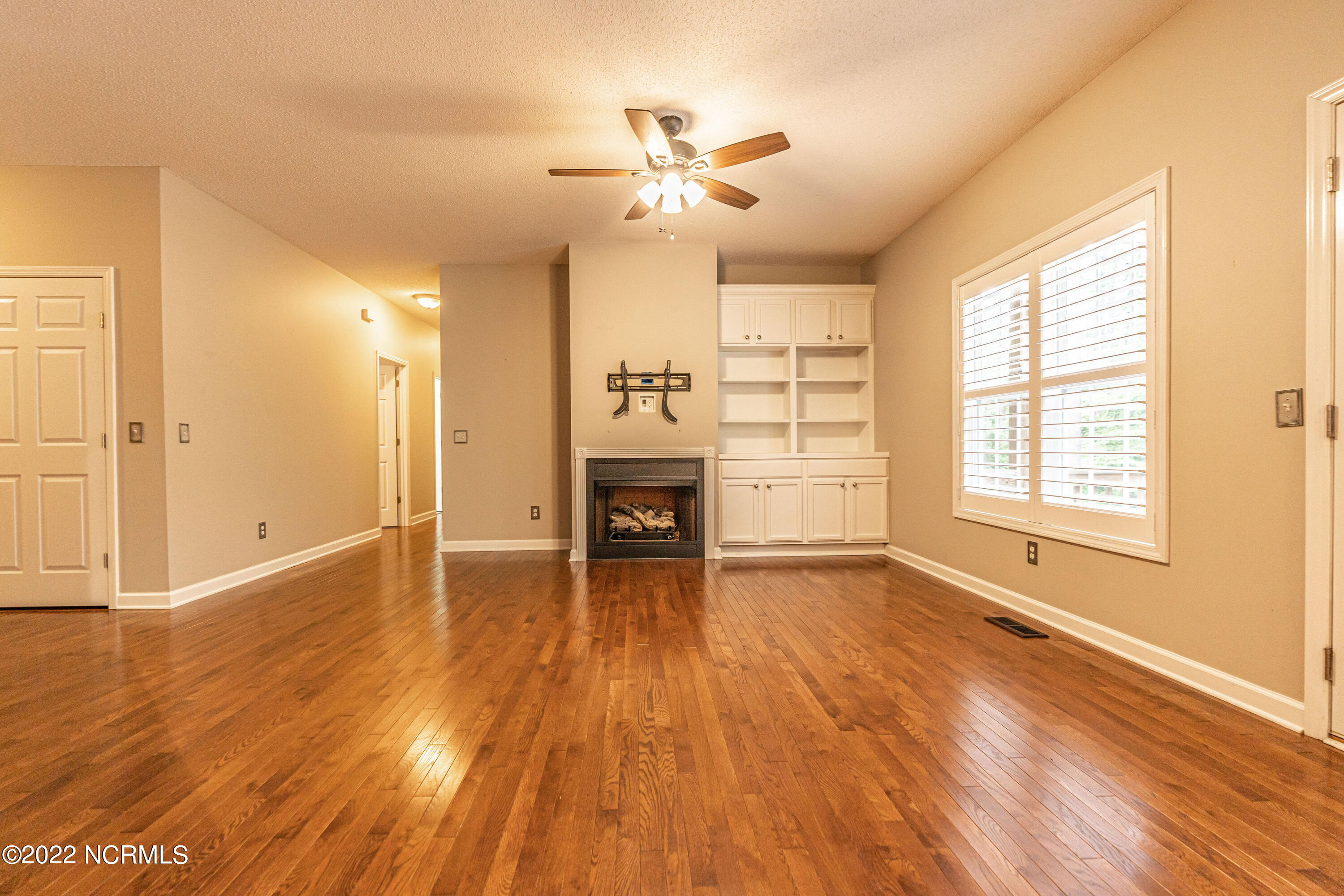 465 Crestview Road Southern Pines, NC 28387 - Photo 7 of 55