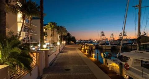 $2,825,000 | 176-184 Lake Drive, Unit 2204, Palm Beach Shores, FL 33404