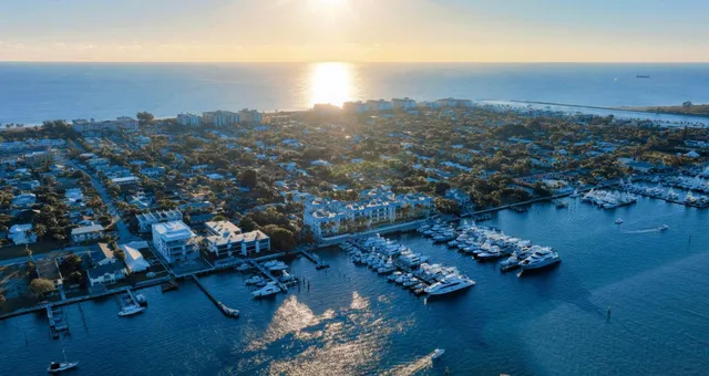 $2,825,000 | 176-184 Lake Drive, Unit 2204, Palm Beach Shores, FL 33404