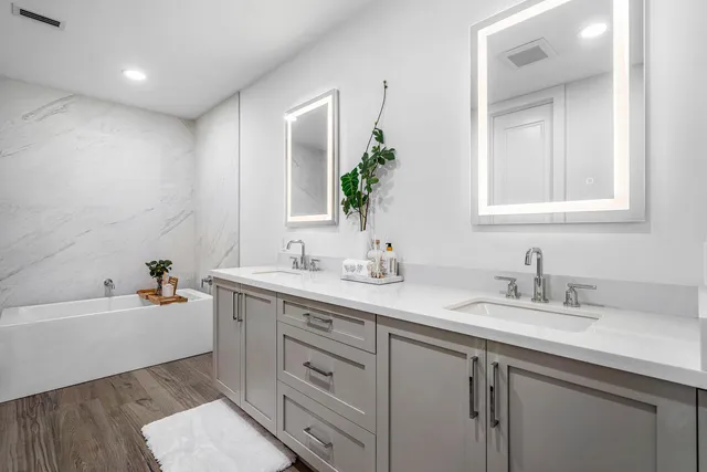 $2,825,000 | 176-184 Lake Drive, Unit 2204, Palm Beach Shores, FL 33404