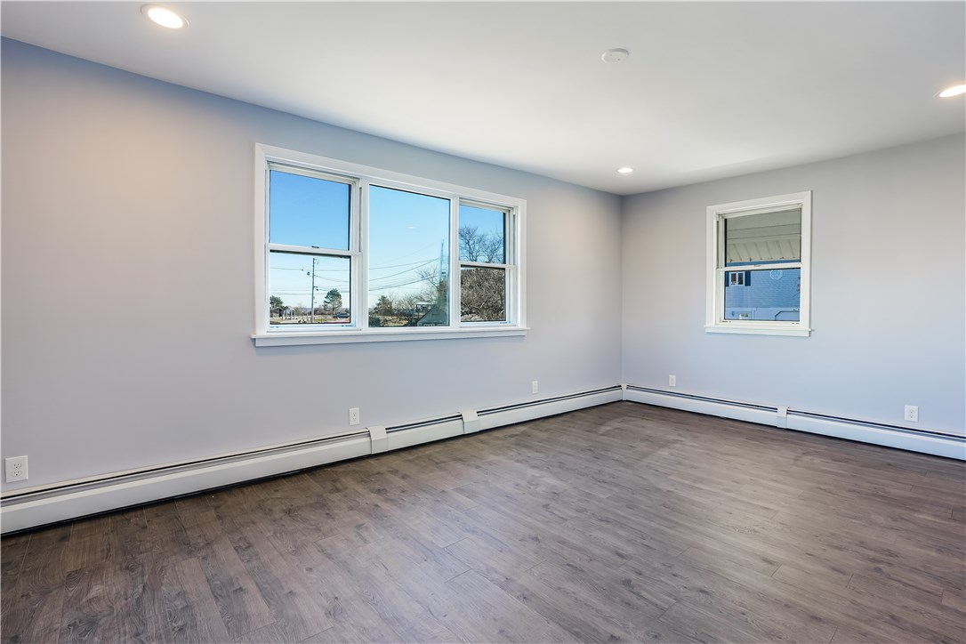 85 Point Avenue Warwick, RI 02889 - Photo 6 of 24 Gallery Image 6