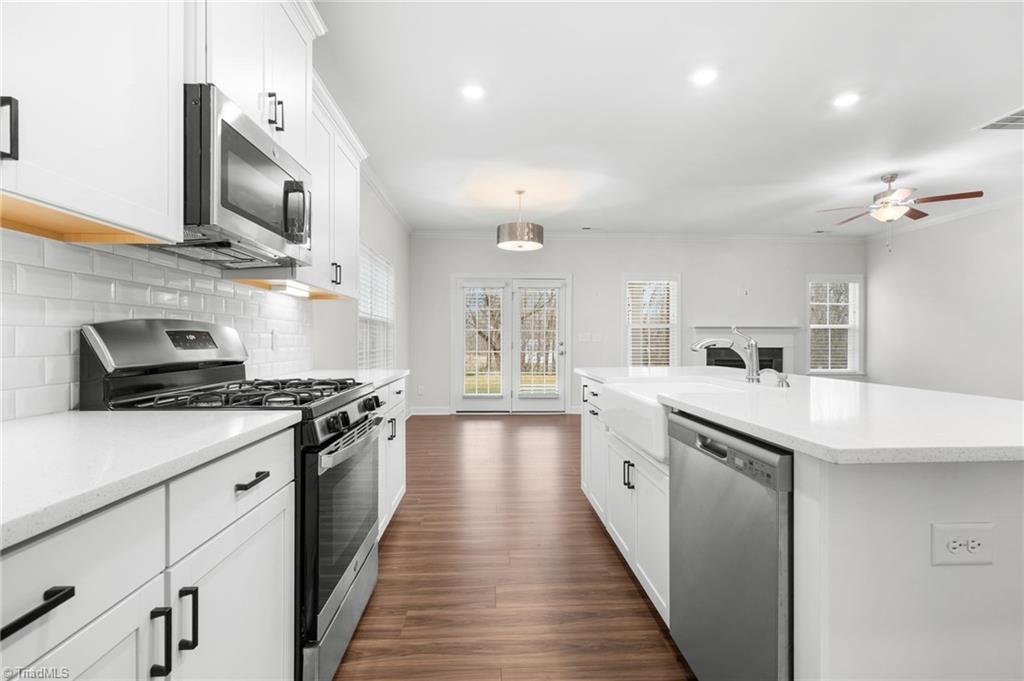 5512 Glad Acres Road Pfafftown, NC 27040 - Photo 7 of 46