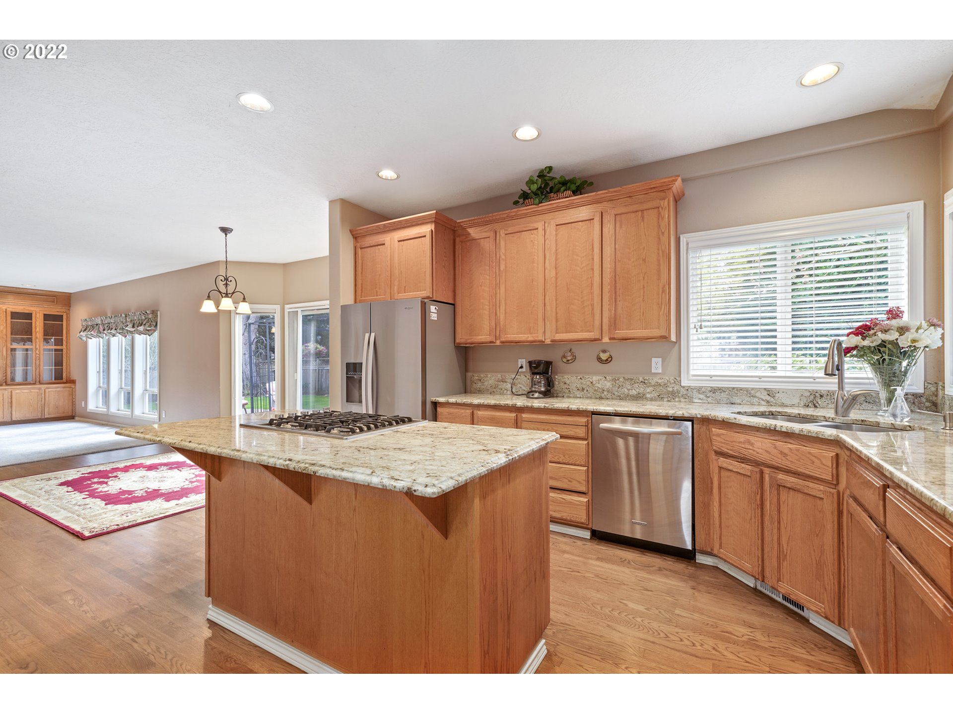 16840 Southwest Springwater Lane Beaverton, OR 97006 - Photo 6 of 32 Gallery Image 6