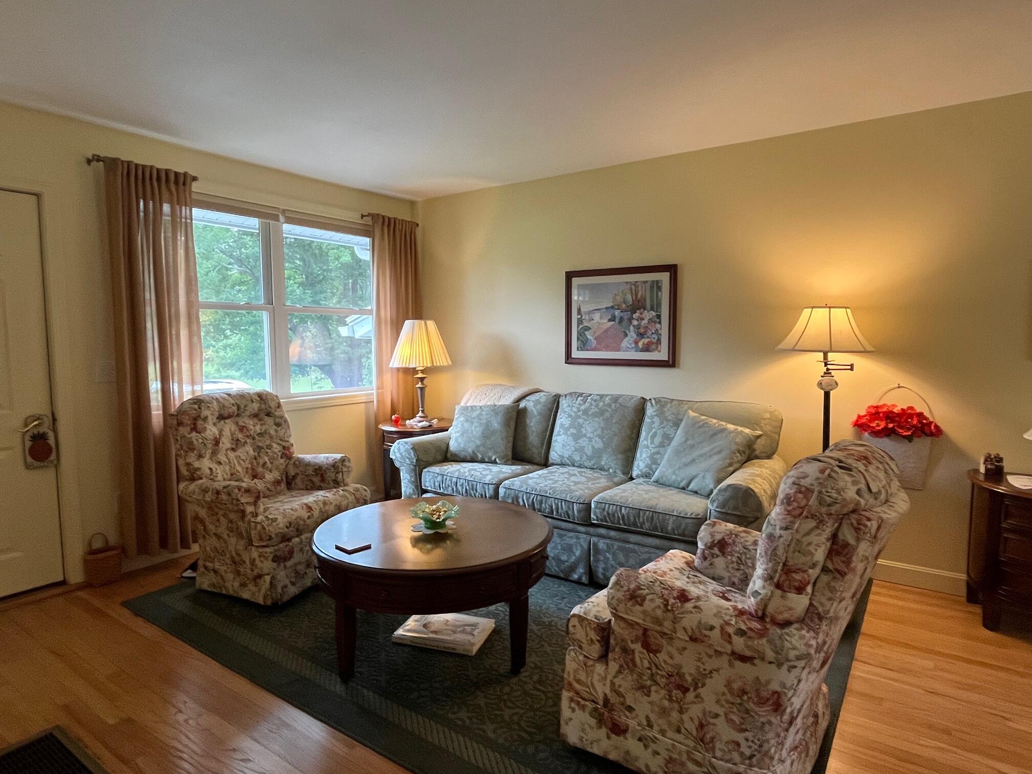 339 Haley Road Kittery Point, ME 03905 - Photo 2 of 24 living room
