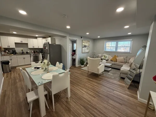 $3,250 | 610 Broadway, Unit 5, Revere, MA 02151