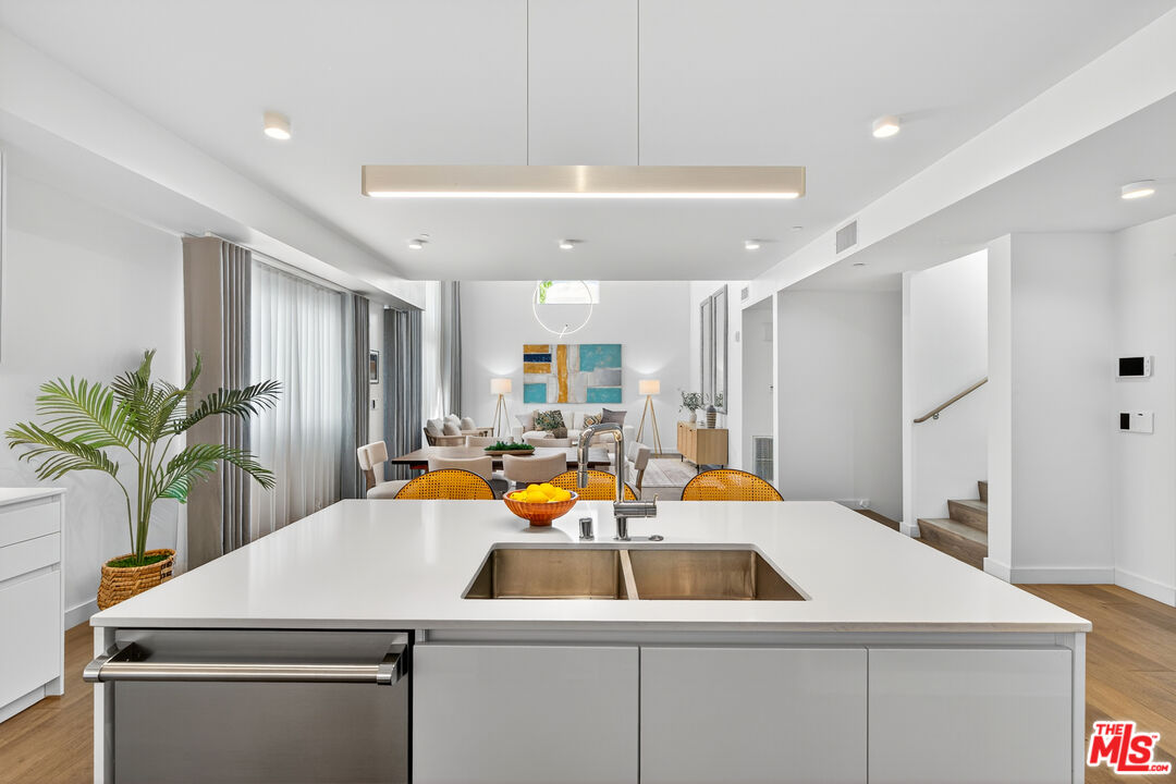 1433 14th Street, Unit 10 Santa Monica, CA 90404 - Photo 15 of 52