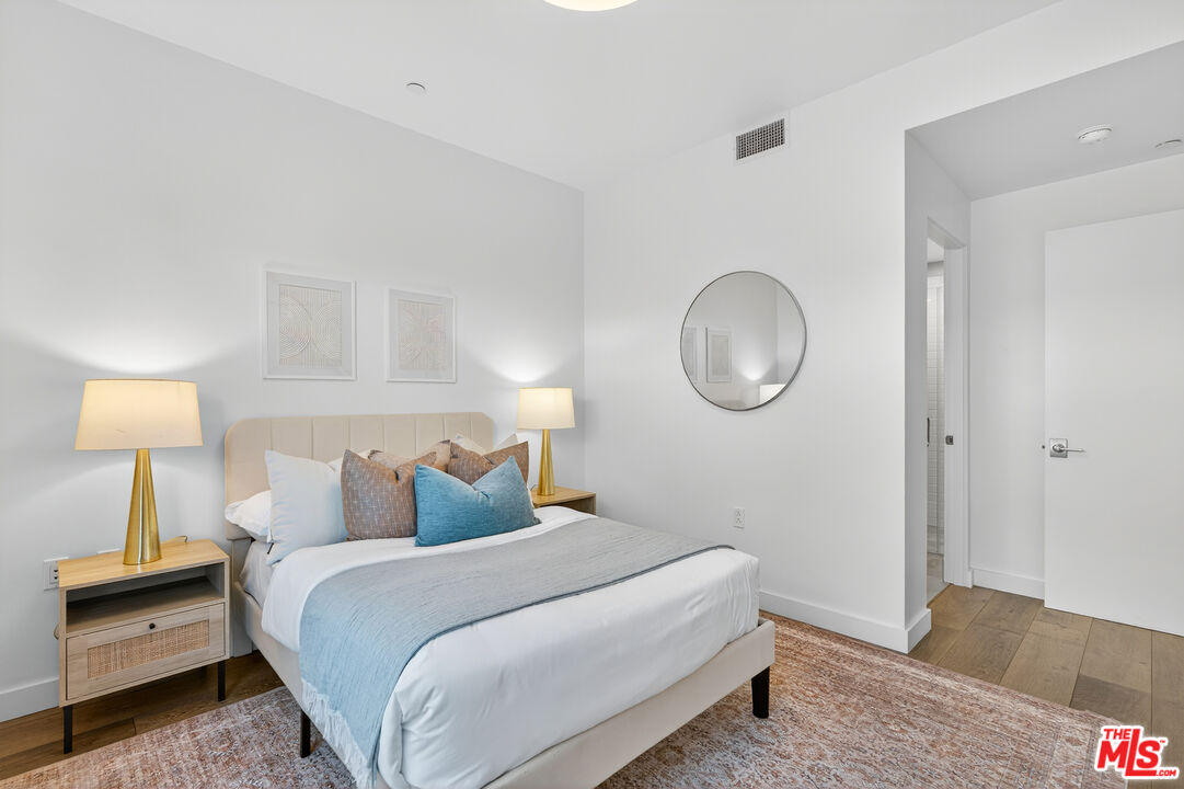 1433 14th Street, Unit 10 Santa Monica, CA 90404 - Photo 37 of 52