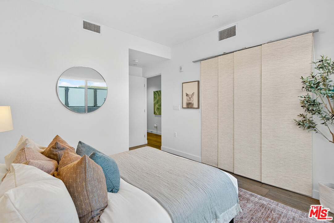 1433 14th Street, Unit 10 Santa Monica, CA 90404 - Photo 38 of 52