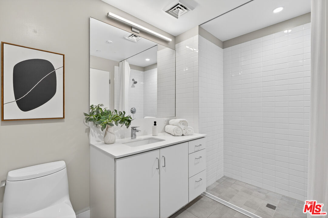 1433 14th Street, Unit 10 Santa Monica, CA 90404 - Photo 43 of 52