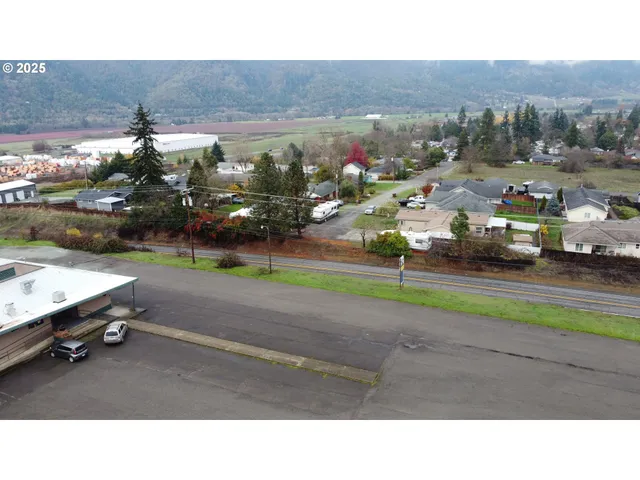 a picture of city view