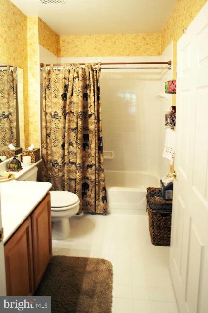 806 Runabout Loop, Unit 806 Solomons, MD 20688 - Photo 17 of 26 Bath