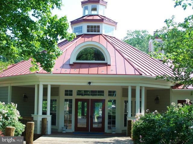 806 Runabout Loop, Unit 806 Solomons, MD 20688 - Photo 23 of 26 Pavilion