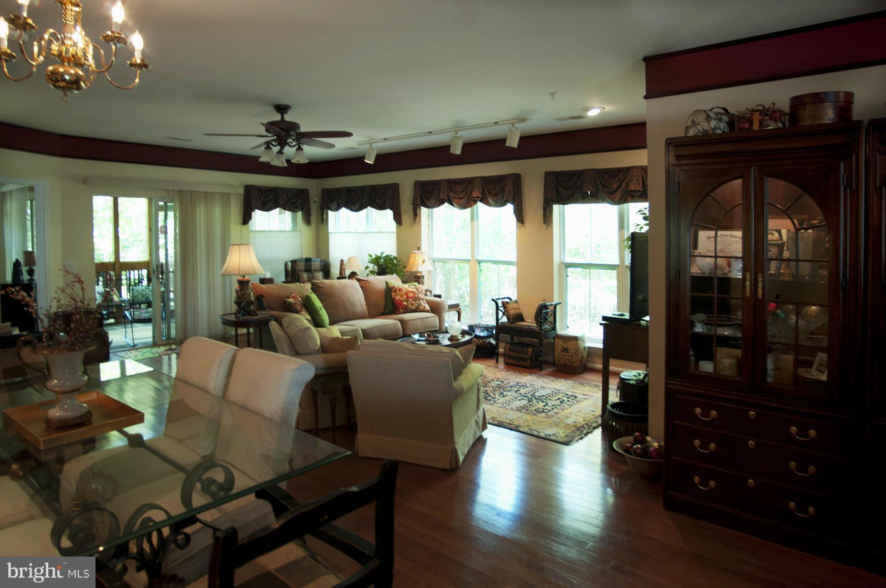 806 Runabout Loop, Unit 806 Solomons, MD 20688 - Photo 5 of 26 Living Room