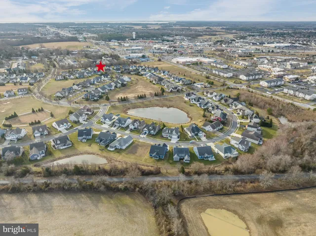$349,800 | 33504 West Hunters Run, Lewes, DE 19958