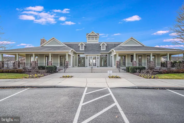 $349,800 | 33504 West Hunters Run, Lewes, DE 19958