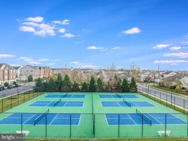 $349,800 | 33504 West Hunters Run, Lewes, DE 19958