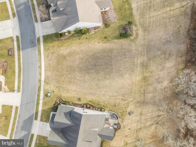 $349,800 | 33504 West Hunters Run, Lewes, DE 19958