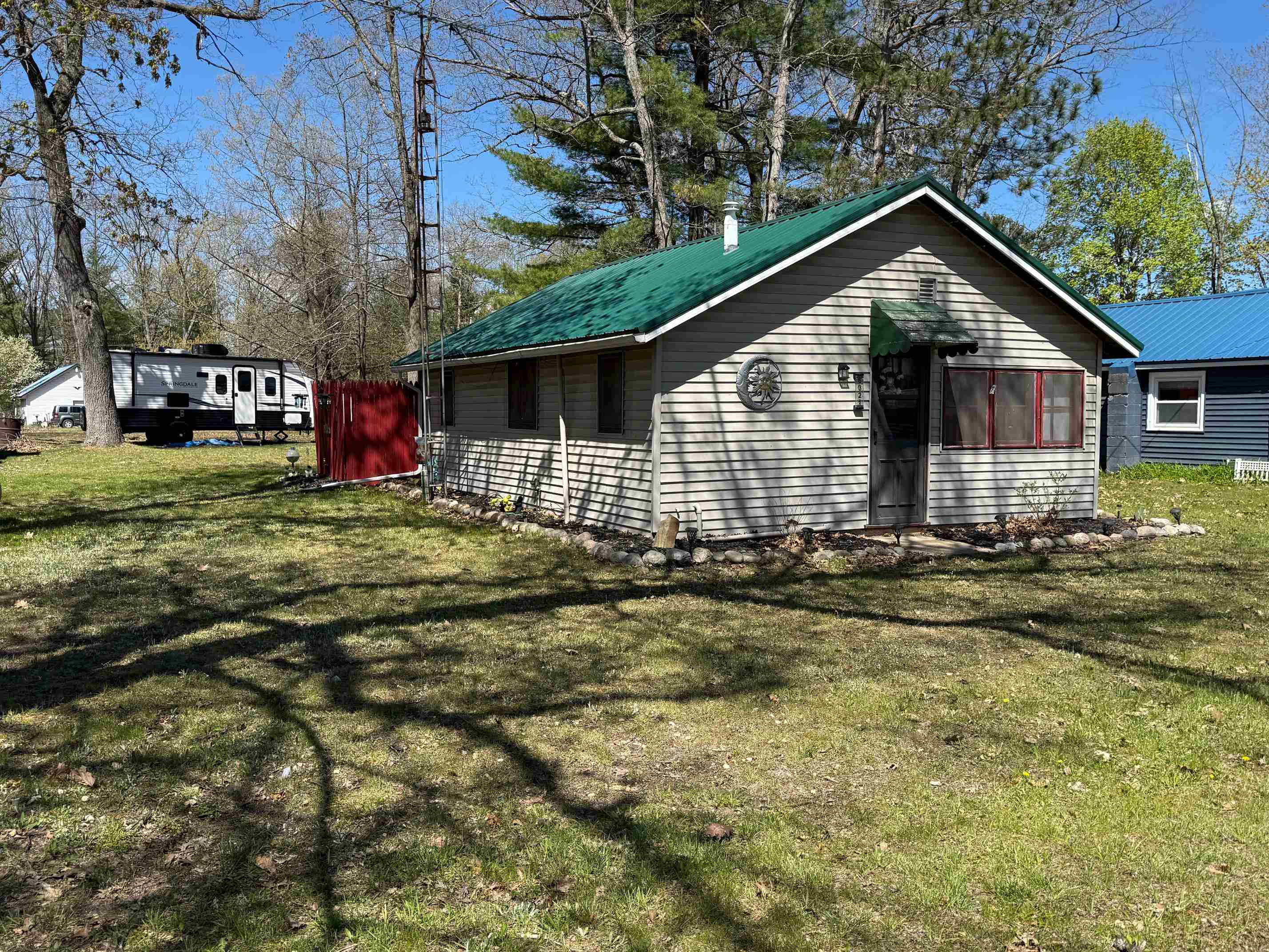 6321 Elk Lake Road Gladwin, MI 48624 - Photo 1 of 47