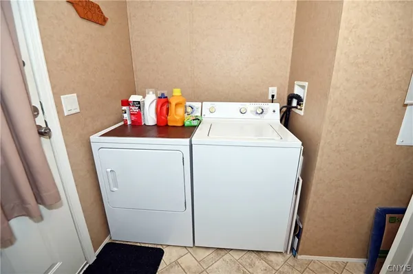 $129,900 | 127 Royal Meadow Drive, Kirkland, NY 13323