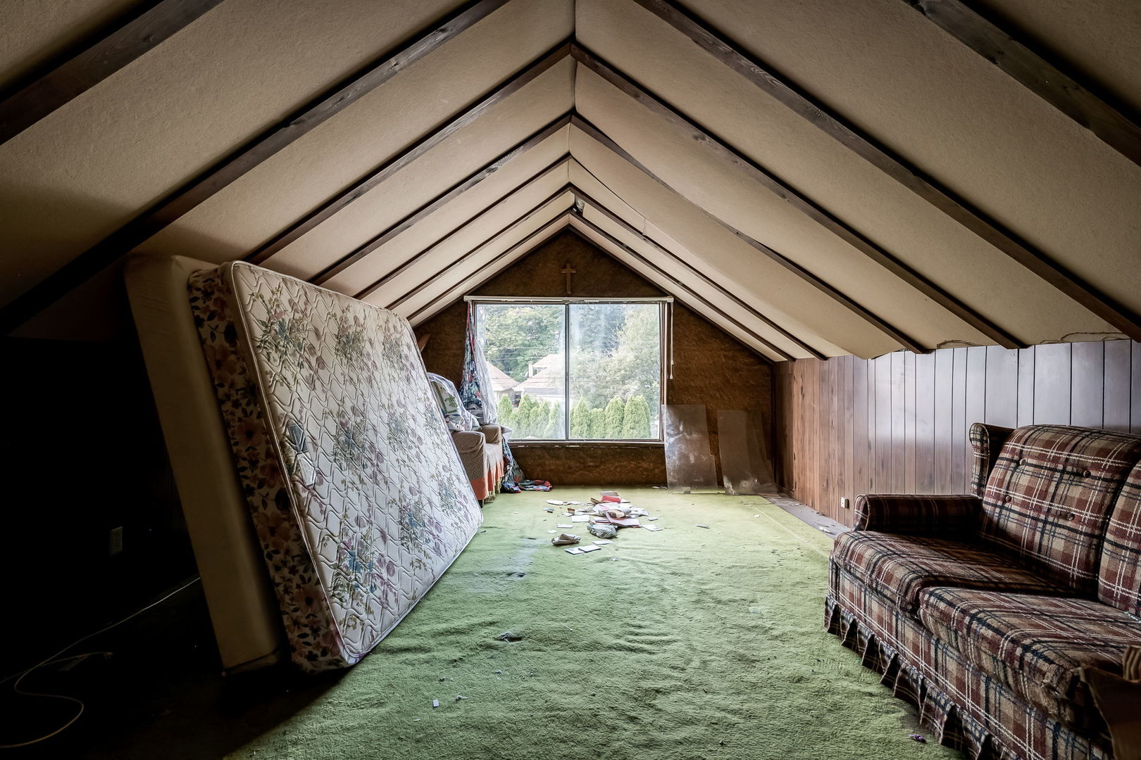 4648 North Lawler Avenue Chicago, IL 60630 - Photo 13 of 23 a view of a livingroom with furniture