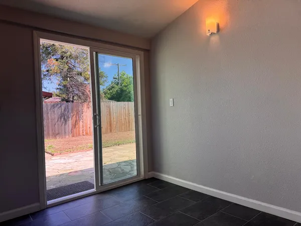 $360,000 | 5733 39th Street, Sacramento, CA 95824
