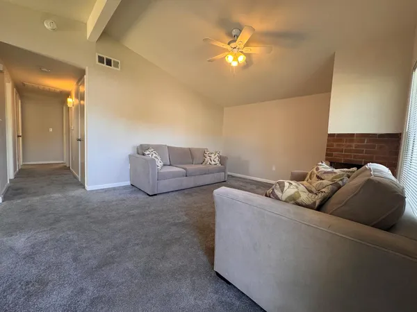 $360,000 | 5733 39th Street, Sacramento, CA 95824