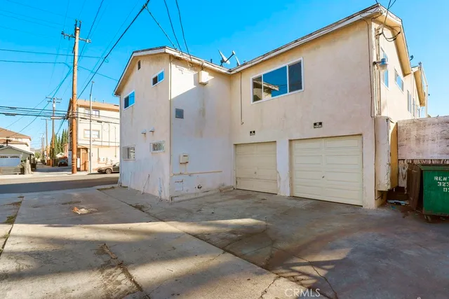 $1,599,999 | 2122 East 10th Street, Long Beach, CA 90804