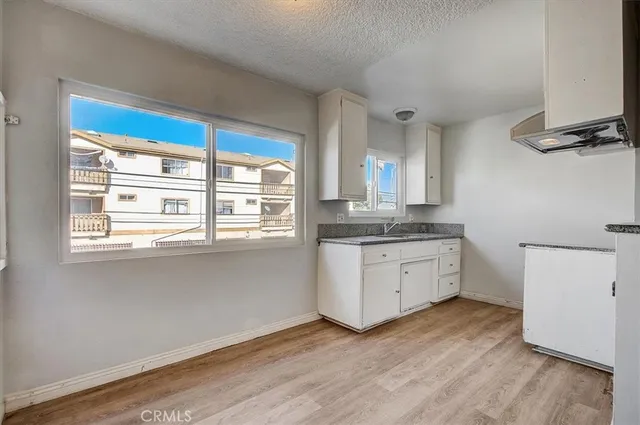 $1,599,999 | 2122 East 10th Street, Long Beach, CA 90804