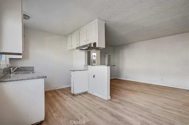 $1,599,999 | 2122 East 10th Street, Long Beach, CA 90804