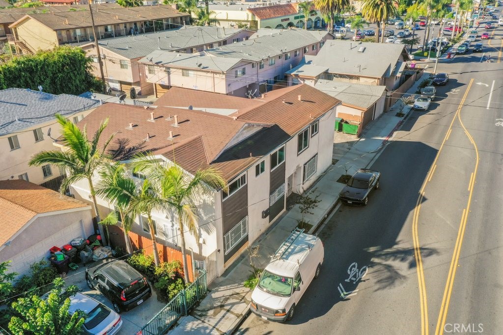 2122 East 10th Street Long Beach, CA 90804 - Photo 74 of 75 an aerial view of residential houses with outdoor space