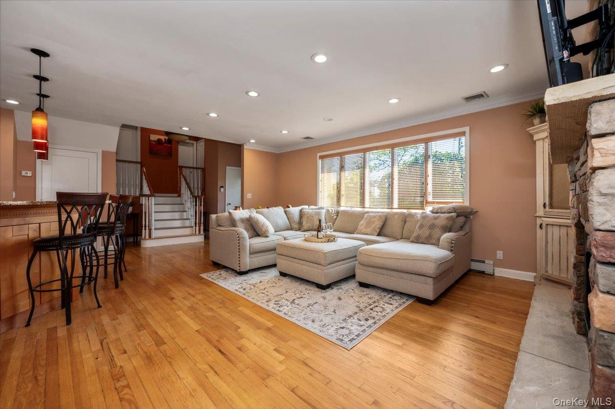 311 Blackheath Road Long Beach, NY 11561 - Photo 4 of 43