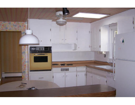 7 Smith Road Randolph, MA 02368 - Photo 4 of 11 Gallery Image 4