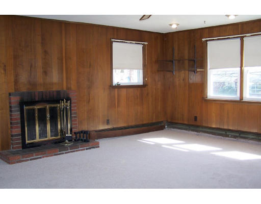 7 Smith Road Randolph, MA 02368 - Photo 5 of 11 Gallery Image 5
