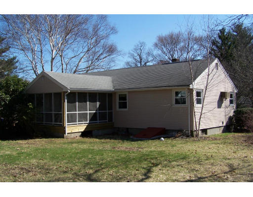 7 Smith Road Randolph, MA 02368 - Photo 10 of 11 Gallery Image 10