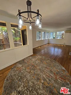 $1,990,000 | 1359 South Ridgeley Drive, Los Angeles, CA 90019