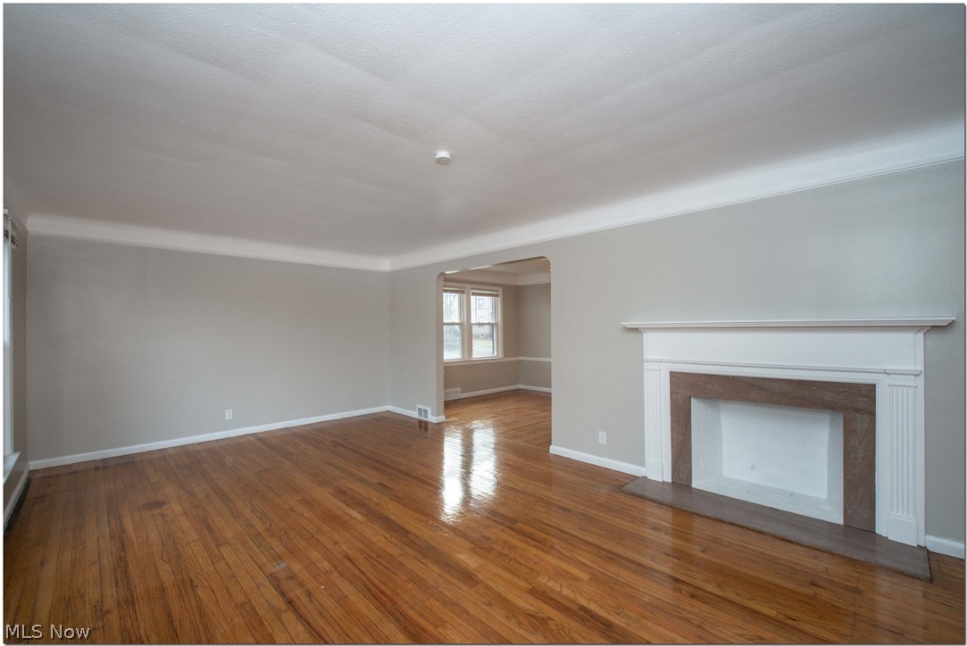 13710 Cedar Road Cleveland, OH 44118 - Photo 6 of 35 Gallery Image 6