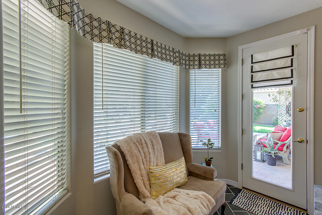 2831 East Ranch Court Gilbert, AZ 85296 - Photo 17 of 53 25- 2831 E. Ranch Ct- nook
