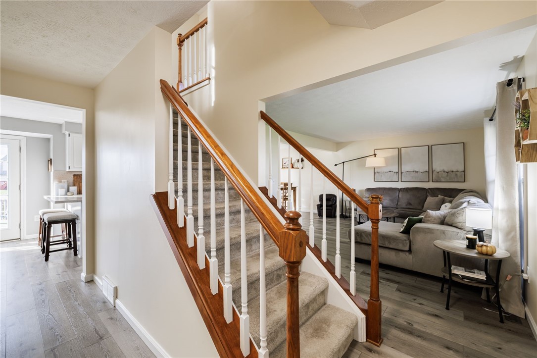 36 Rochelle Drive Chili, NY 14428 - Photo 4 of 31