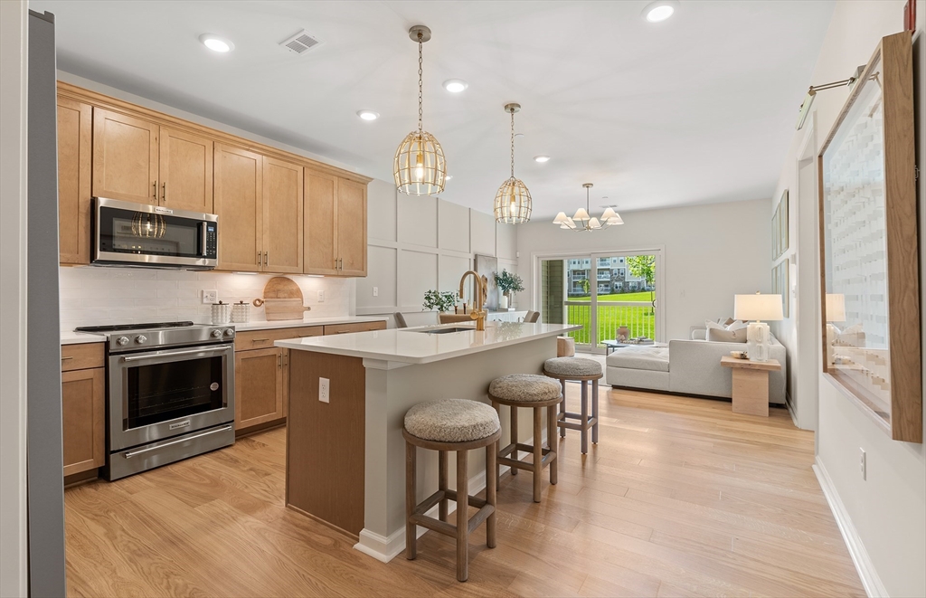 30 Coppersmith Way, Unit 210 Canton, MA 02021 - Photo 4 of 21