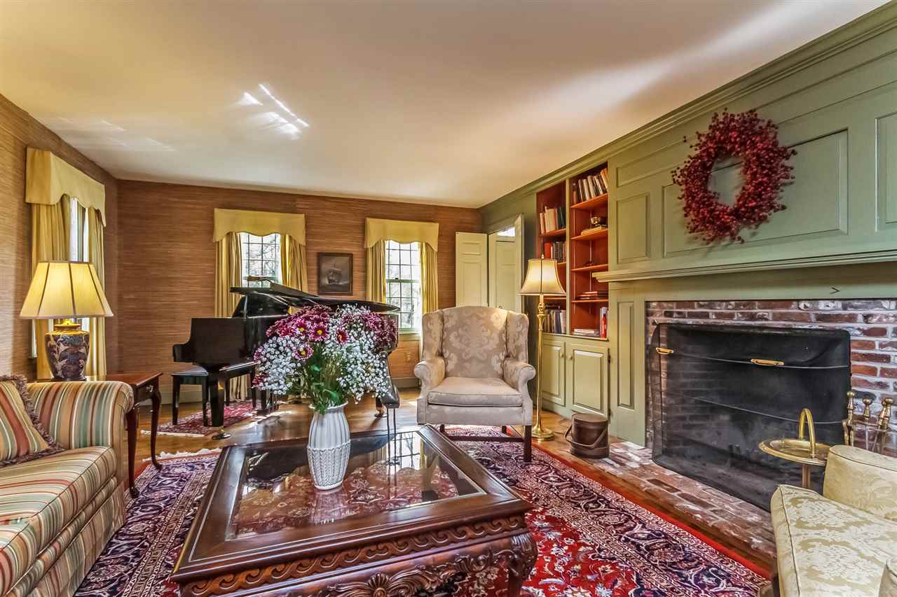 166 Dow Road Hollis, NH 03049 - Photo 3 of 40