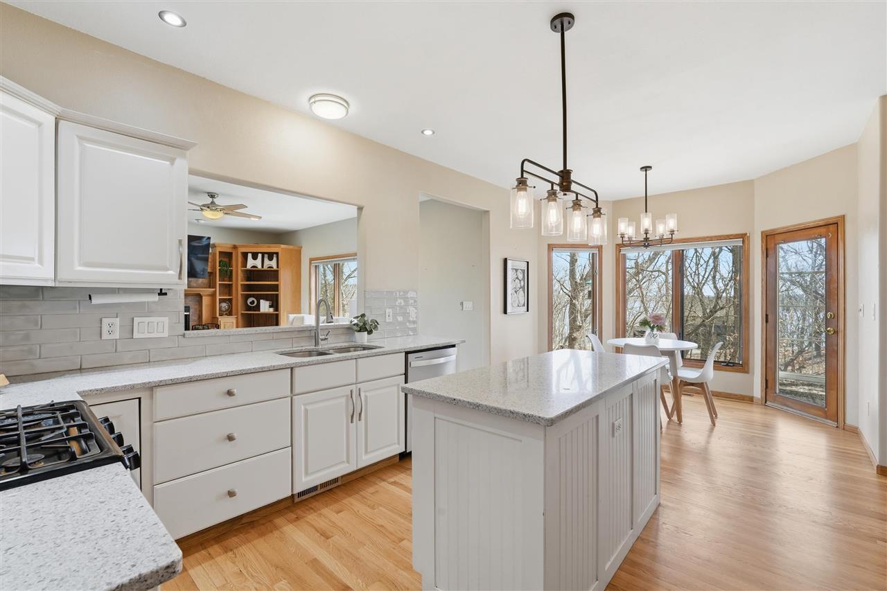 3256 Meadow Ridge Road Northeast Solon, IA 52333 - Photo 10 of 69 Gallery Image 10
