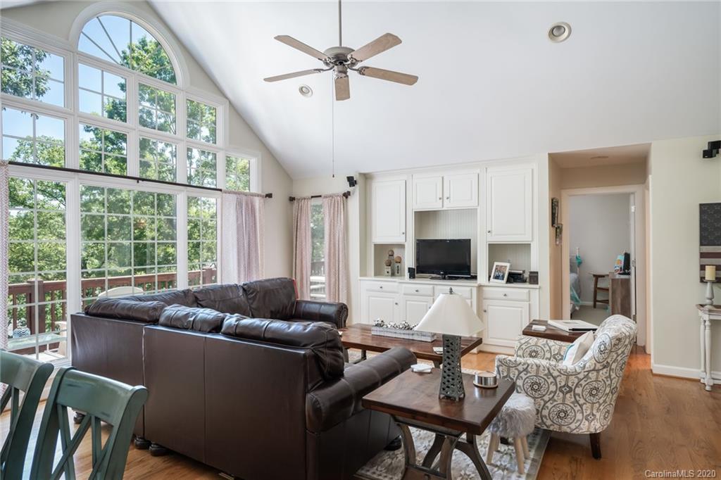 2736 Singleton Creek Road Liberty Hill, SC 29074 - Photo 11 of 41 Gallery Image 11