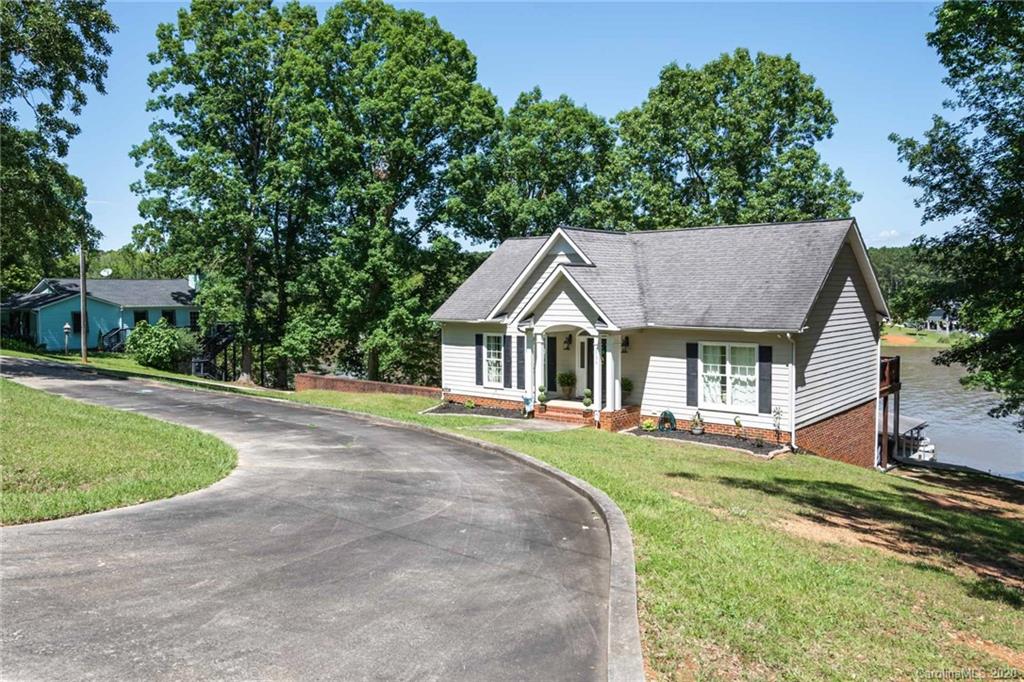 2736 Singleton Creek Road Liberty Hill, SC 29074 - Photo 3 of 41 Gallery Image 3
