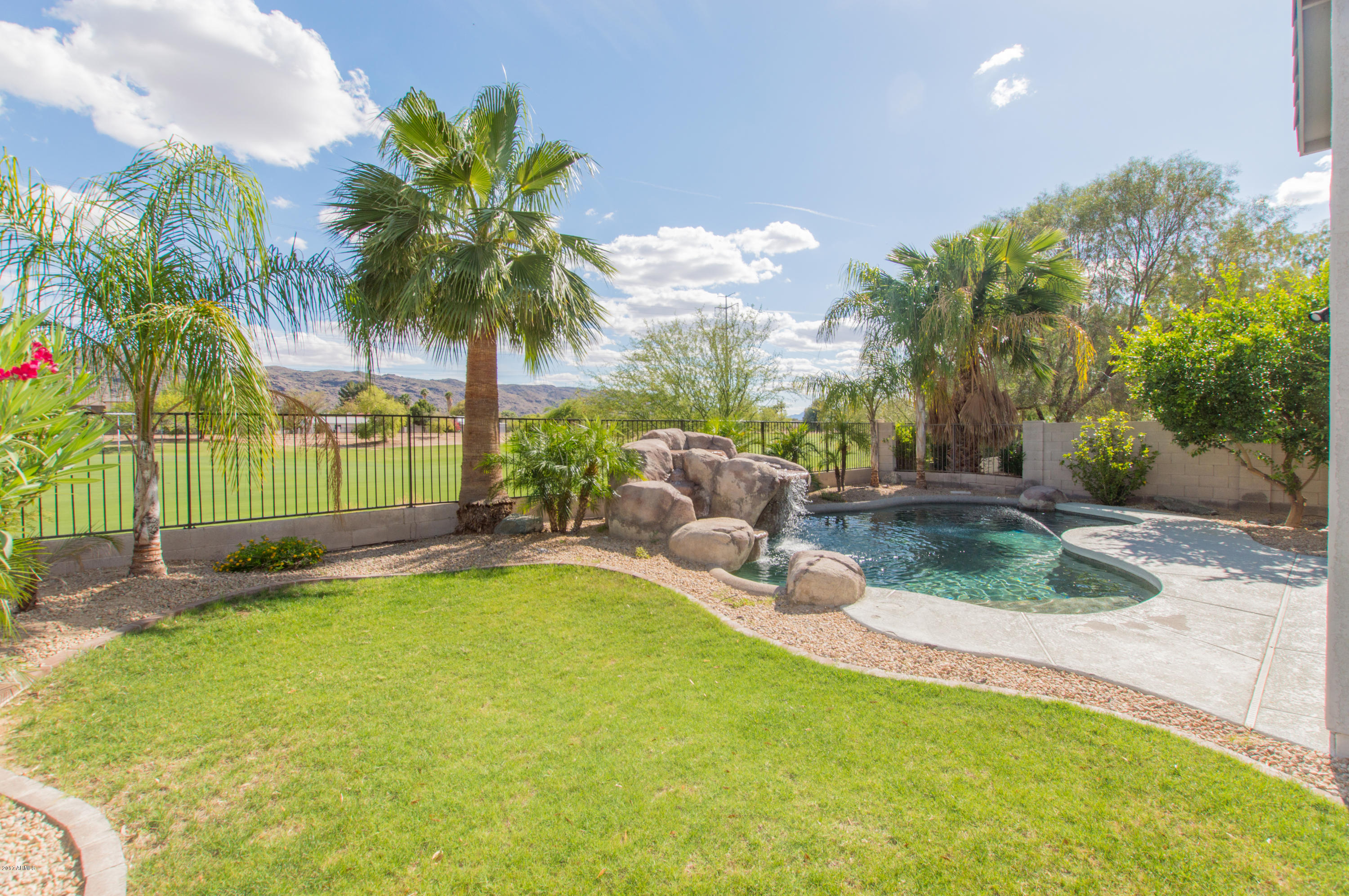 2625 East Fremont Road Phoenix, AZ 85042 - Photo 26 of 38