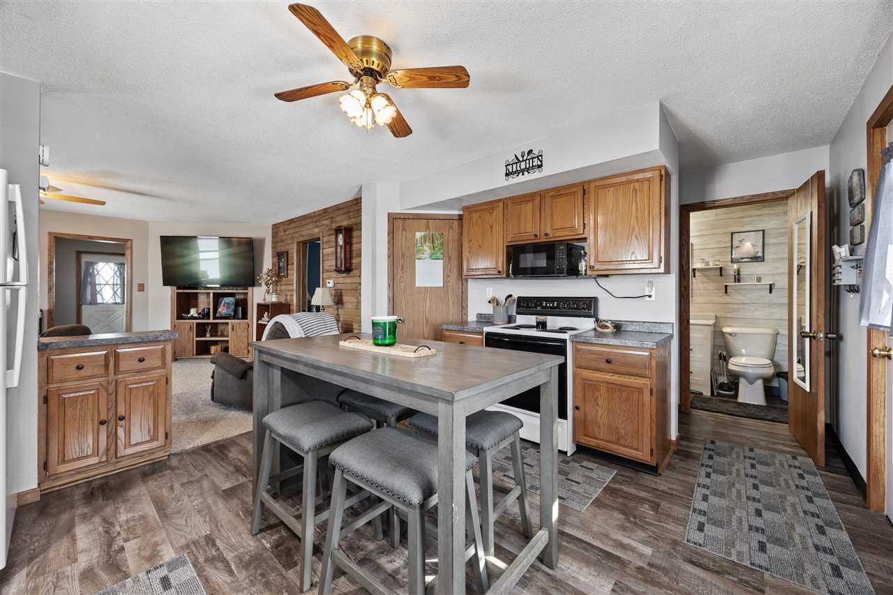 202 5th Street Lowden, IA 52255 - Photo 9 of 26 Gallery Image 9