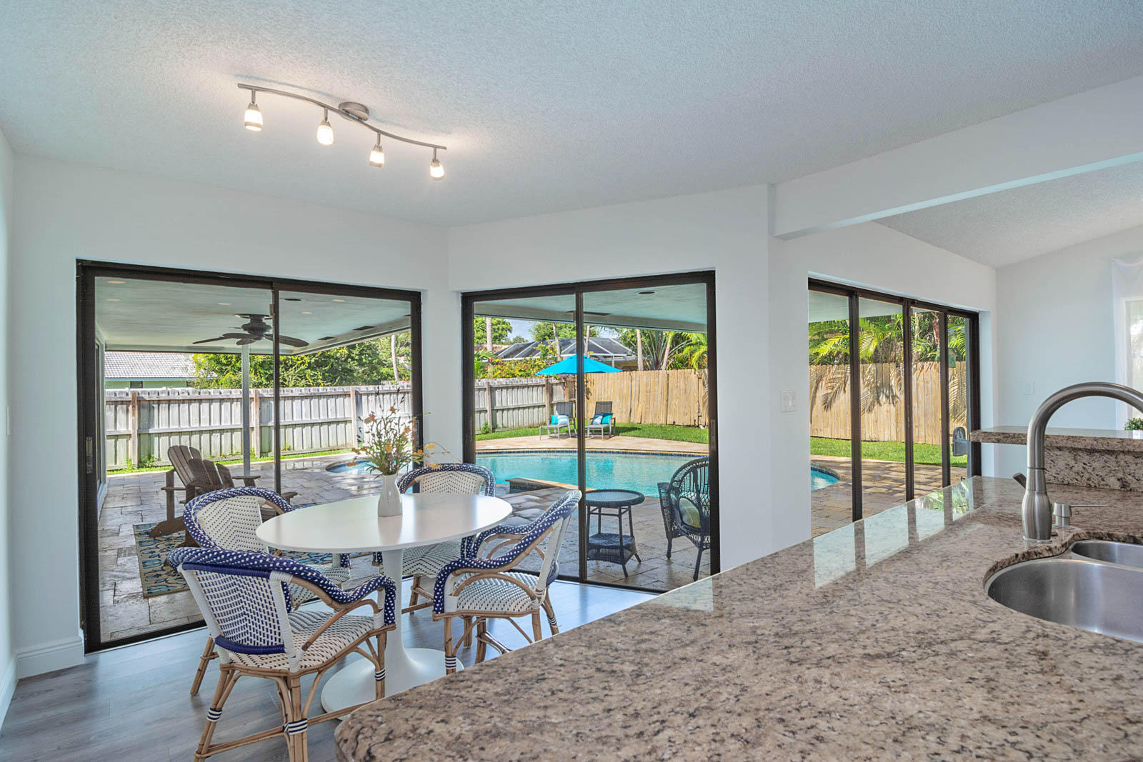 761 Southwest 18th Street Boca Raton, FL 33486 - Photo 11 of 43 38E5B7B4-B44C-4F9C-A25D-739EFDCB94E5