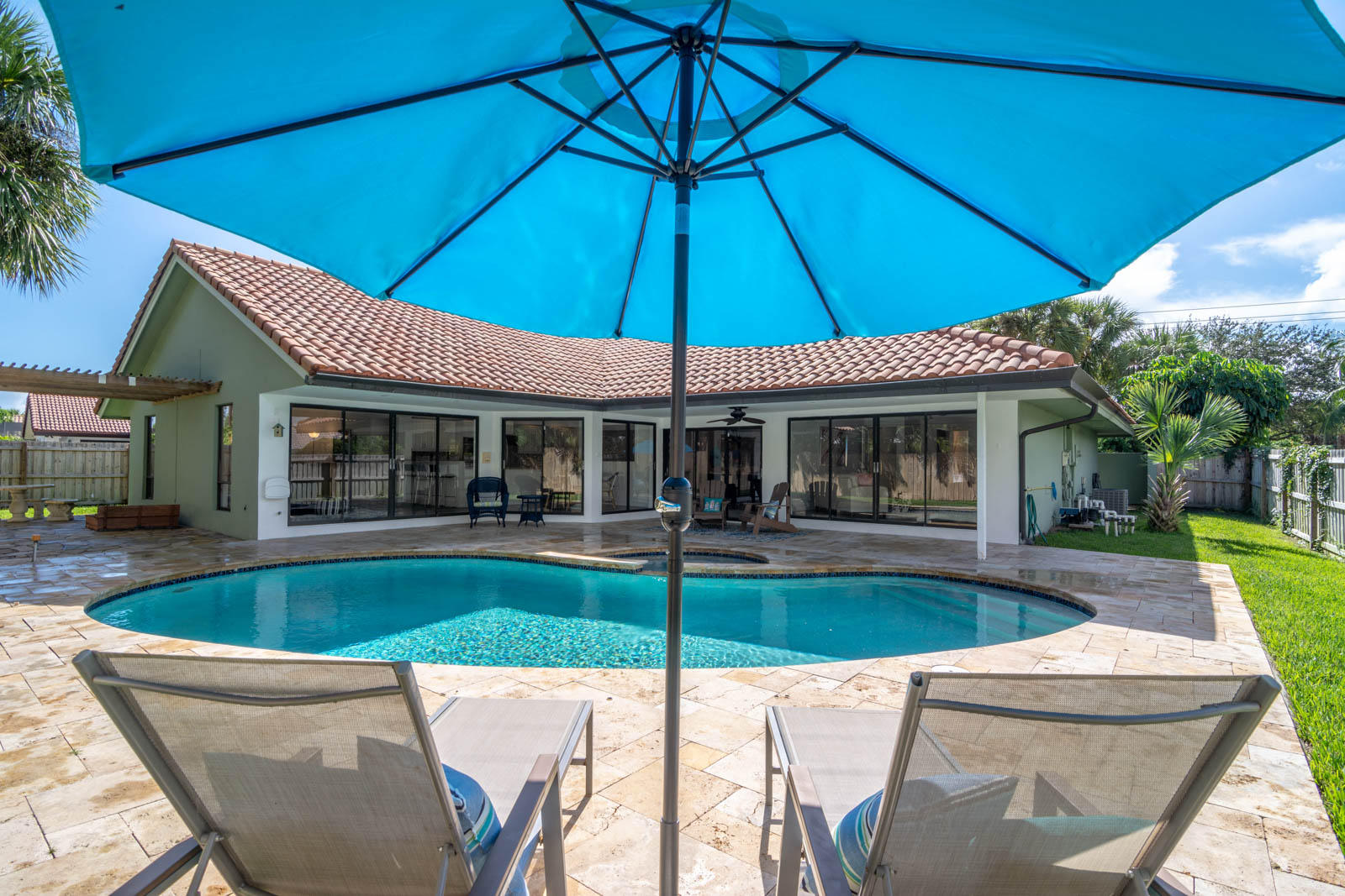 761 Southwest 18th Street Boca Raton, FL 33486 - Photo 2 of 43 985E3554-3CF3-457B-9384-202E9101EF32