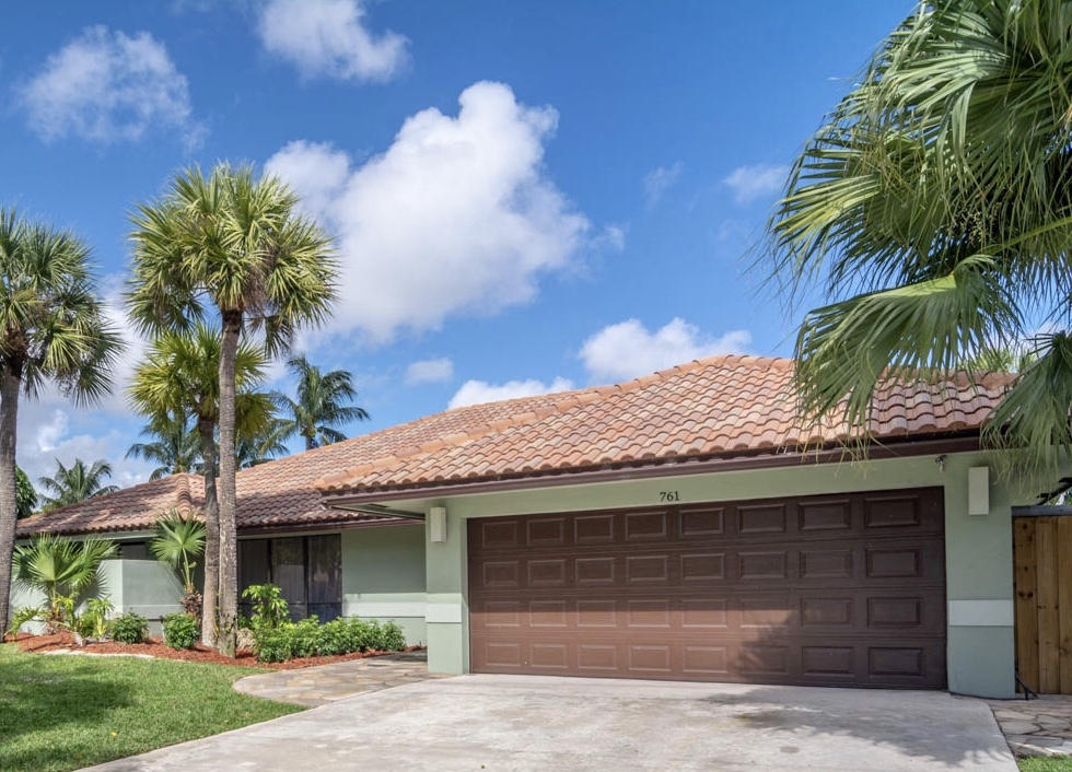 761 Southwest 18th Street Boca Raton, FL 33486 - Photo 42 of 43 goldenbergfron